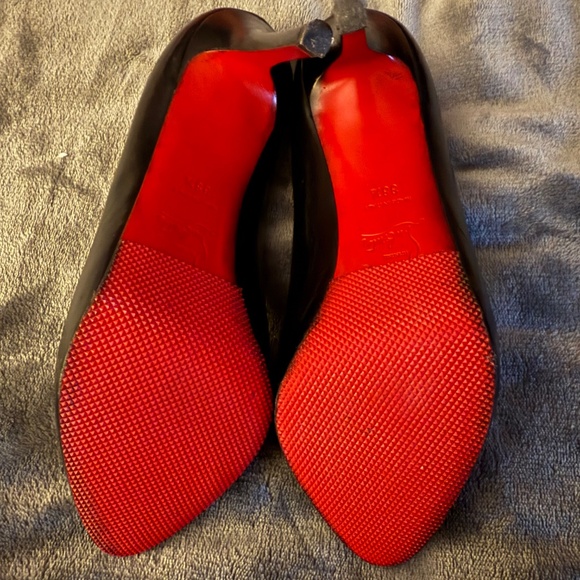 Christian Louboutin Black Leather Platform Pumps sz 38.5 - Picture 7 of 11